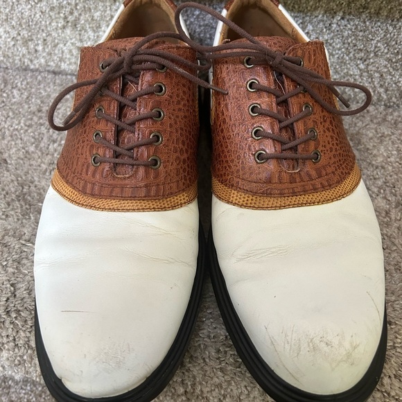 ECCO men’s vegetable tanned leather two tone golf/spike shoes. Arch Support. 44 - Picture 2 of 14